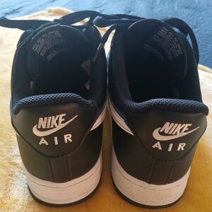 Air Force 1 07  10.5  Black & White